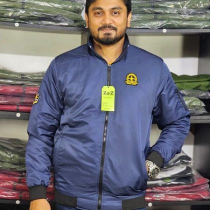 Winter high neck padding jacket Logo – Navy Blue